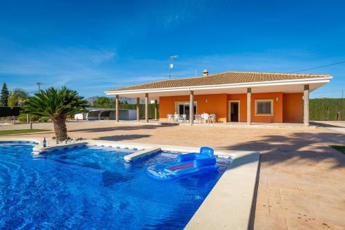 Crevillente Villa | Fidalsa Dom Perignon