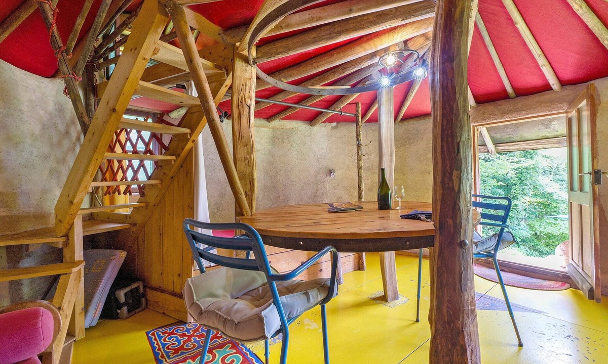 Prebois House | Fox Cabin: Unique Cabin with Mountain Views