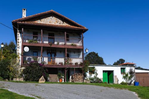 Valle de Carranza House | Fuenternilla