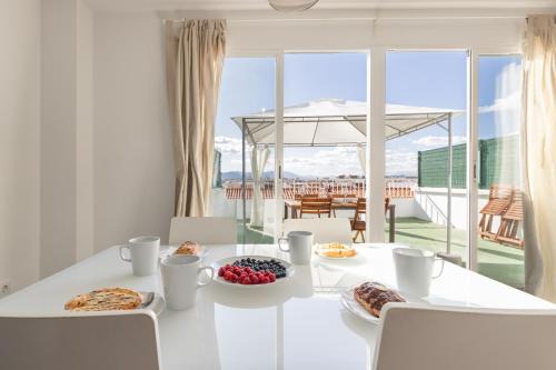 El Ejido Apartment | FUN BUILDING DUPLEXES by HOMEABOUT