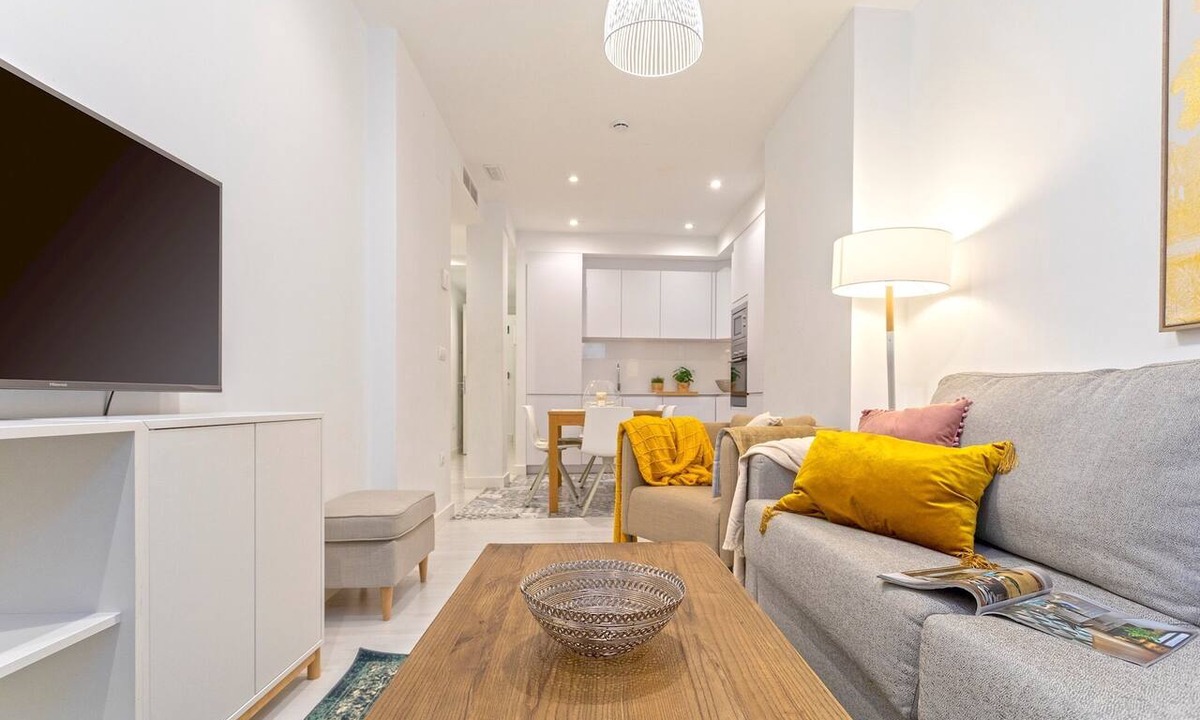 Central District Apartment | Genteel Home Zacatin 103