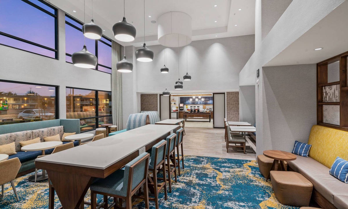 Morro Bay Hotel | Hampton Inn Morro Bay