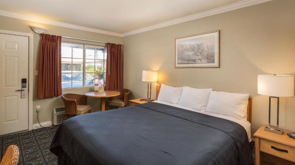 Anaheim Resort Hotel | Harbor Motel