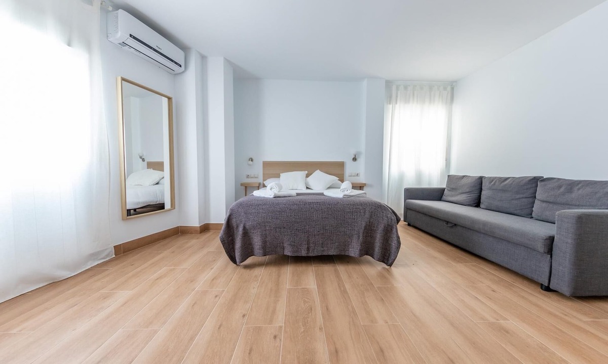 El Ejido Apartment | HOMEABOUT LA MERCED STUDIO 3