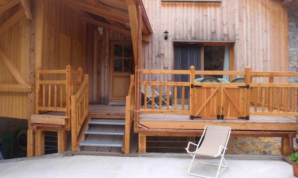 Saint-Crepin Apartment | Homerez - Nice appartement for 6 ppl. with terrace at Saint-Crepin