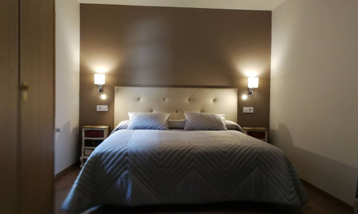 Sahun Hostel | Hostal Casa Lacreu