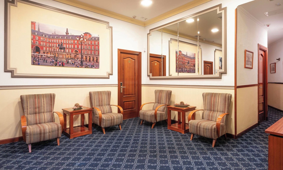 Literary Quarter Hostel | Hostal Edreira