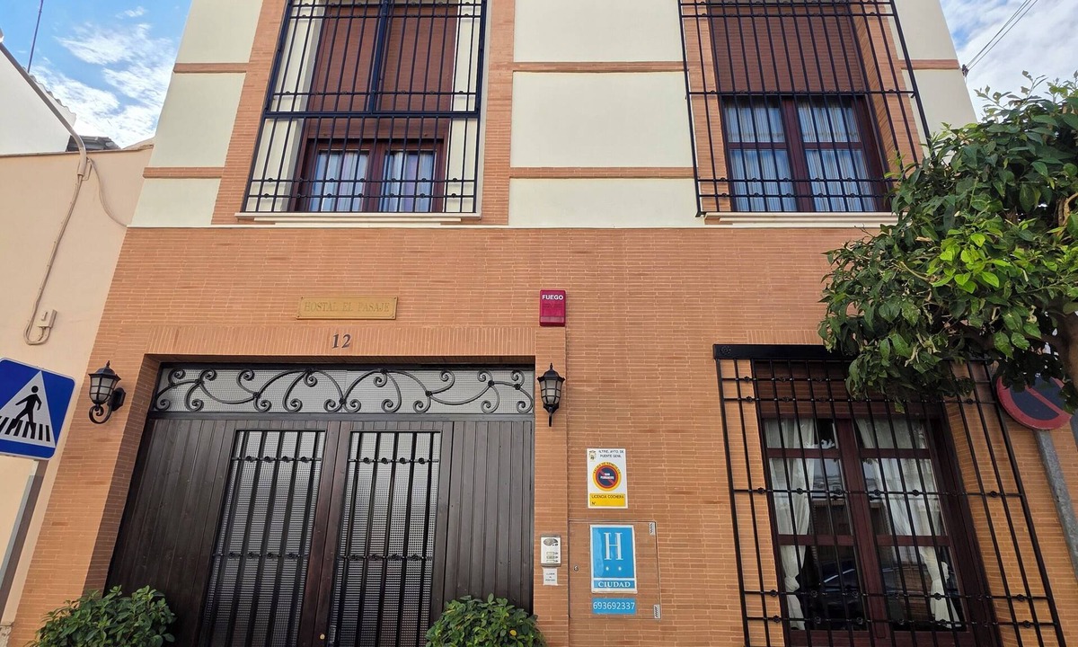 Puente Genil Hostel | Hostal El Pasaje