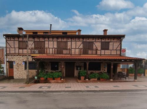 Tejeda de Tietar House | Hostal Los Rosales