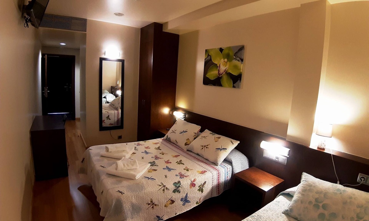 Ponferrada Hostel | Hostal Nirvana