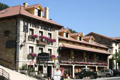 Ojedo Hostel | Hosteria Peña Sagra