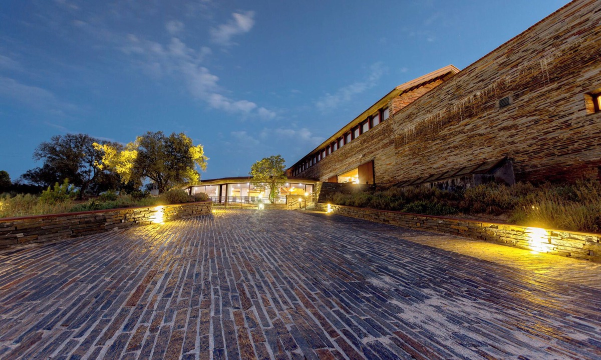 Torrejon El Rubio Hotel | Hotel 4* Parque de Monfragüe