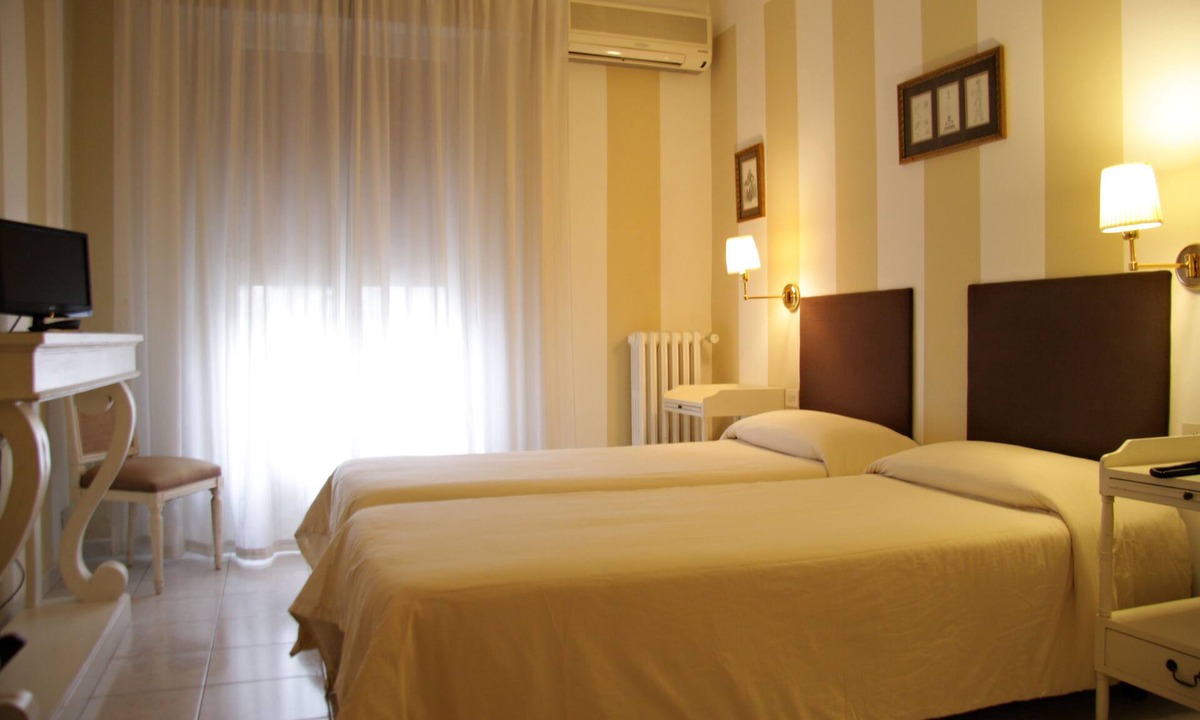Isolotto Hotel | Hotel Alex