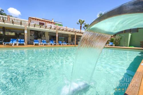 Valdevaqueros Hotel | Hotel Dulce Nombre - Tarifa - Parking Gratis