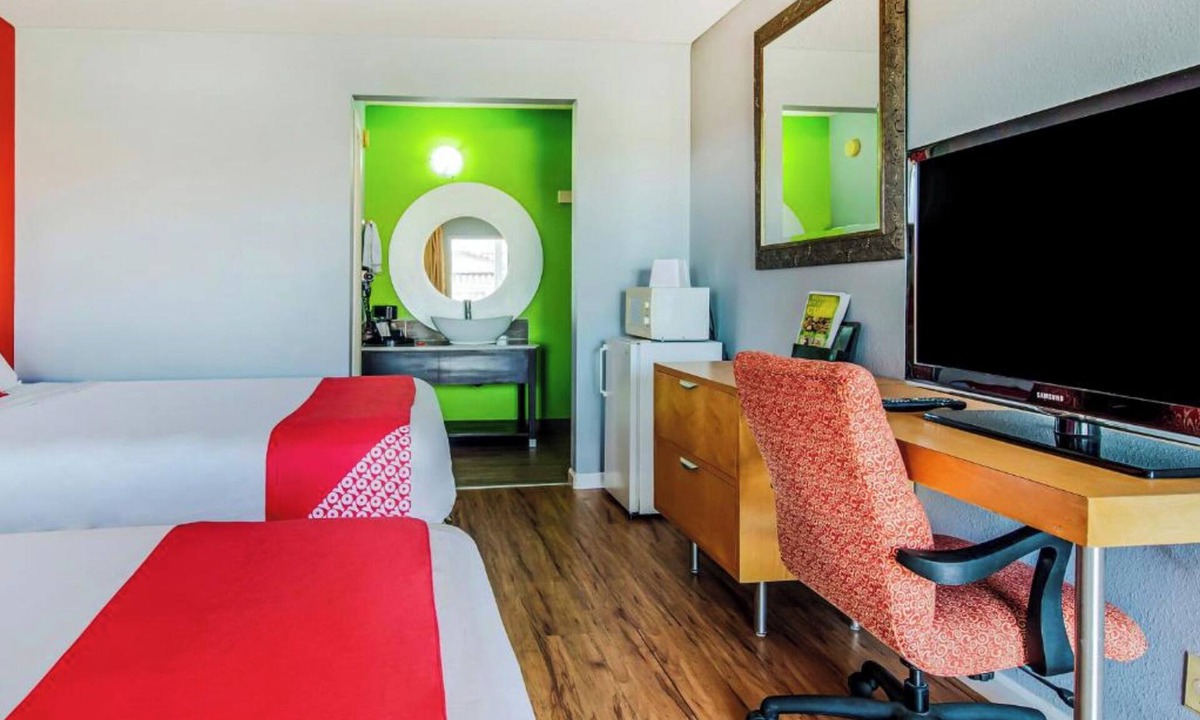 Ridgecrest Hotel | Hotel Europa Ridgecrest