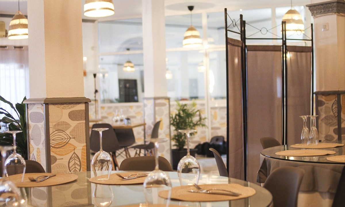 El Cuervo de Sevilla Hotel | Hotel Restaurante Vía Sevilla - Cádiz by MA 22 Puntos