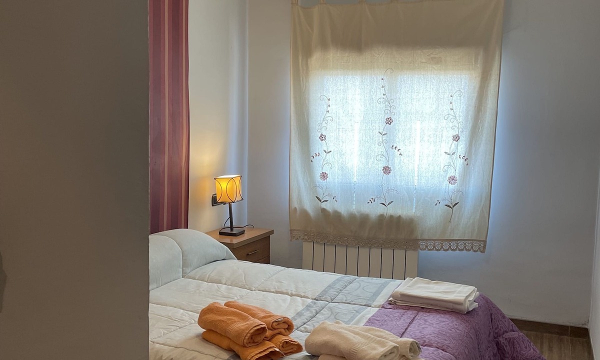 Iznatoraf Apartment | house in the middle