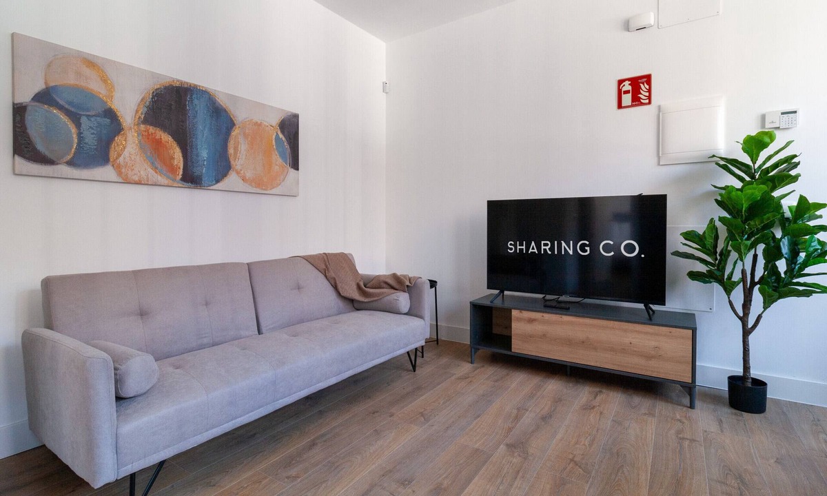 Almenara Apartment | Housing Simancas by Sharing Co