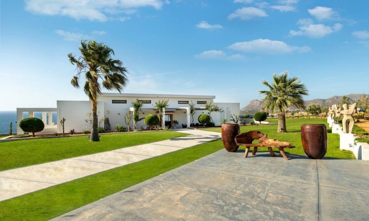 Kalathas Villa | Jamila villa - Five Bedroom Villa, Sleeps 12
