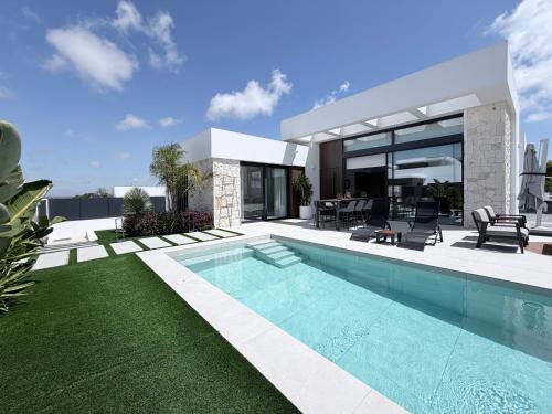 Rojales Villa | L'au D'evi