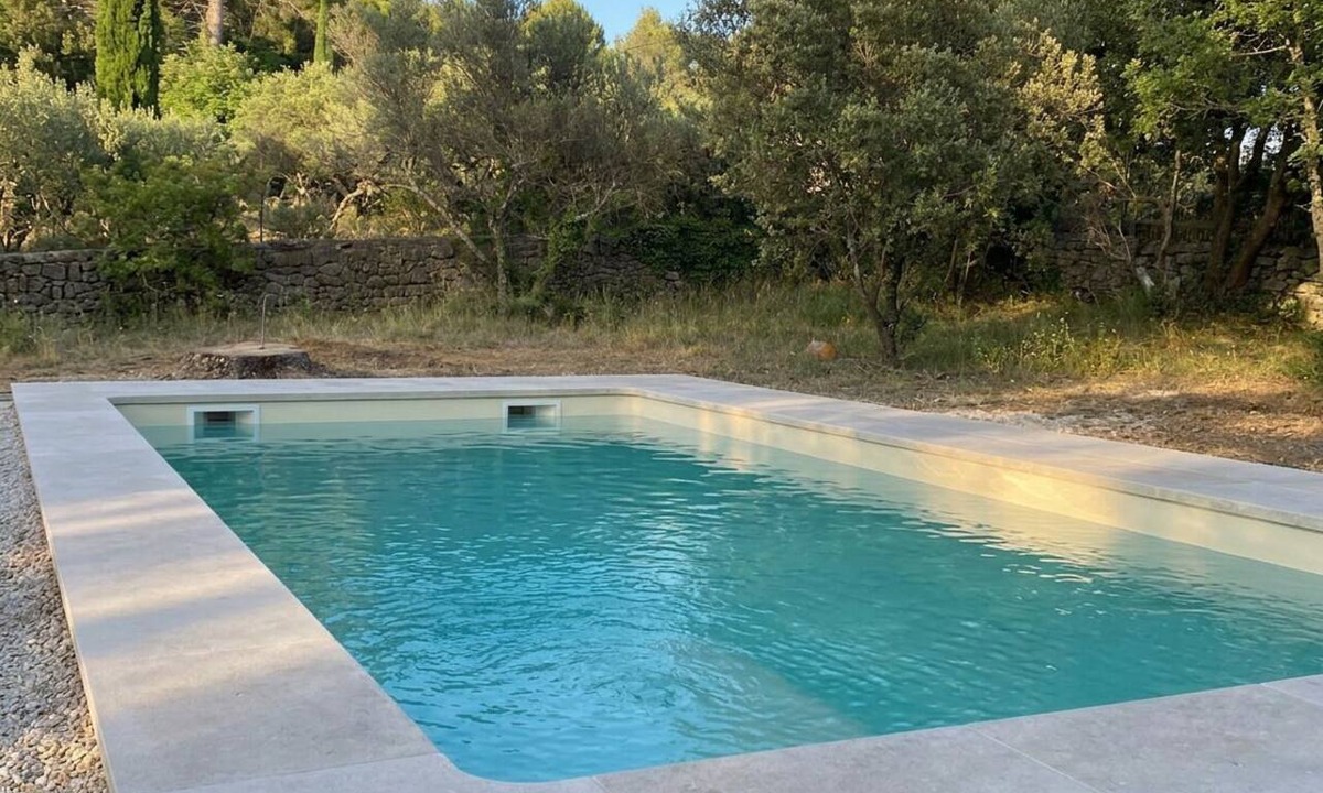 Carces House | L'Instant Bleu,Provence, pool, peaceful natural setting, 8p, Lake Carcès