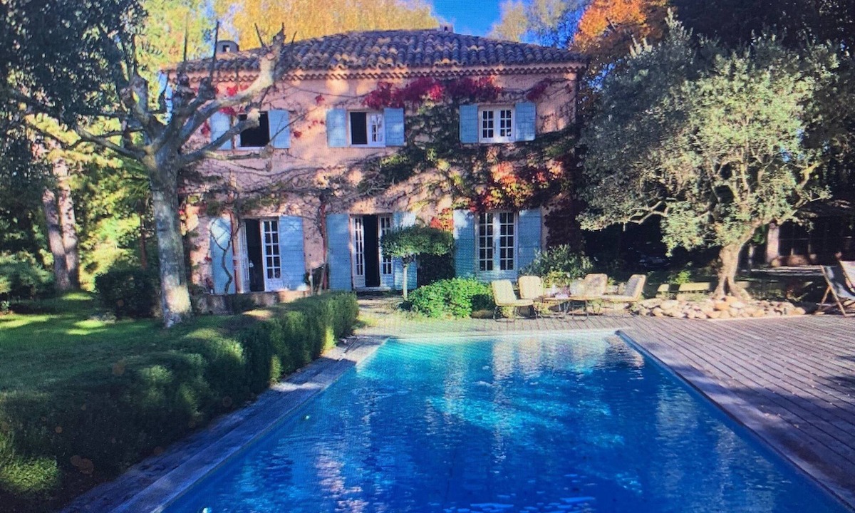 Couteron House | La Bastide Bleue in Aix en Provence