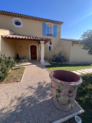 Savasse Bed & Breakfast | La Bastide de Grosille