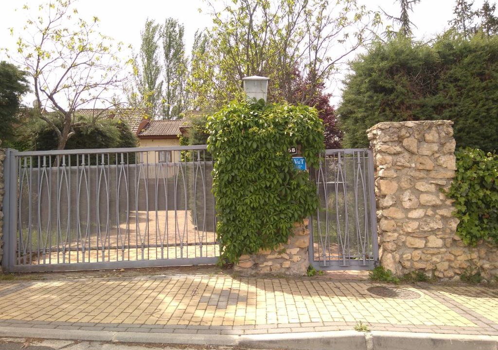 Palazuelos de Eresma House | La Casa de Robledo