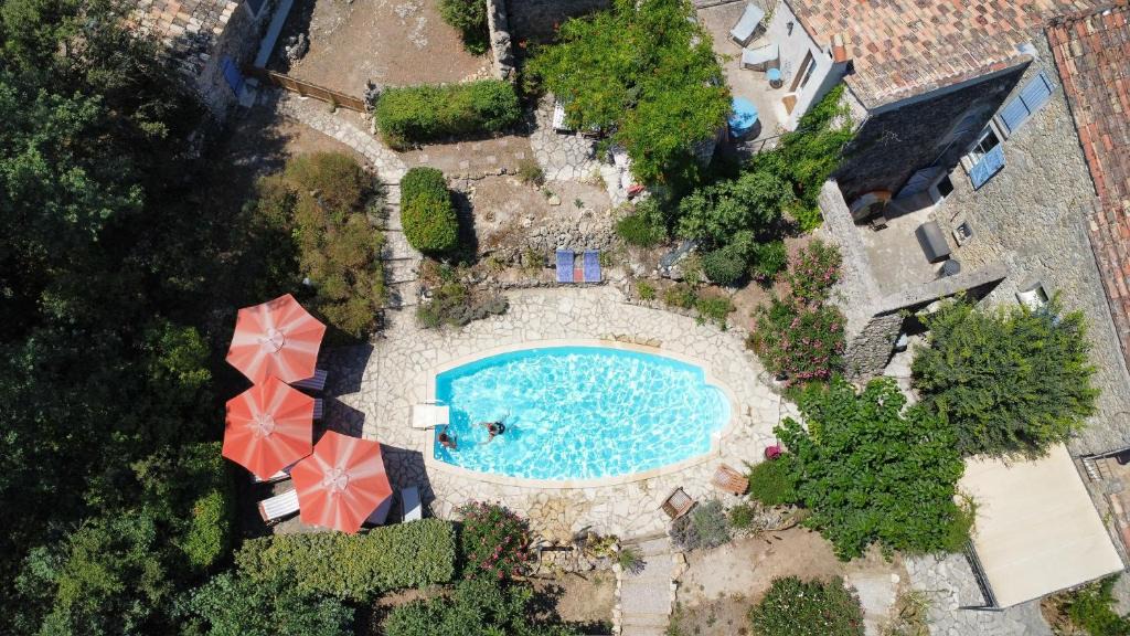 Saint-Antonin-du-Var Apartment | La Parenthèse du Var - Gîte avec grande terrasse vue sur piscine