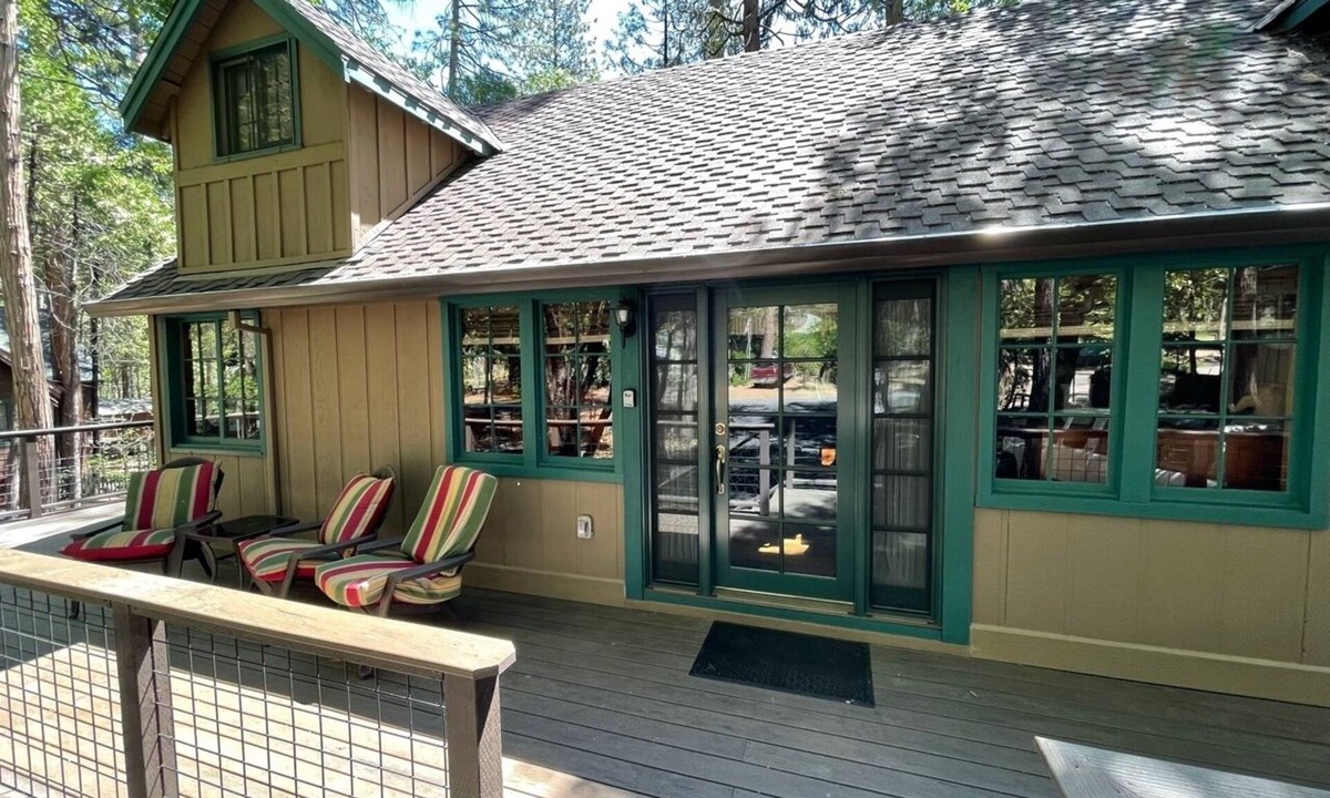 Twain Harte House | " Lake Privilege" Walk to town, Original Twain Harte Cabin updated, Sleeps 6,