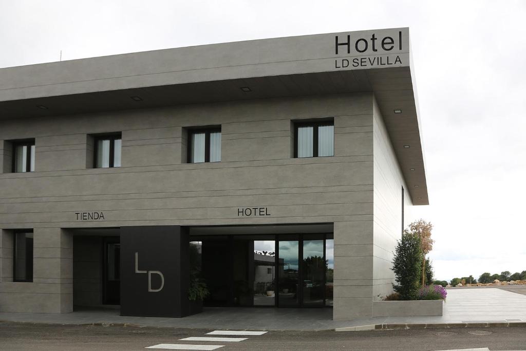 Las Pajanosas Hotel | LD Sevilla