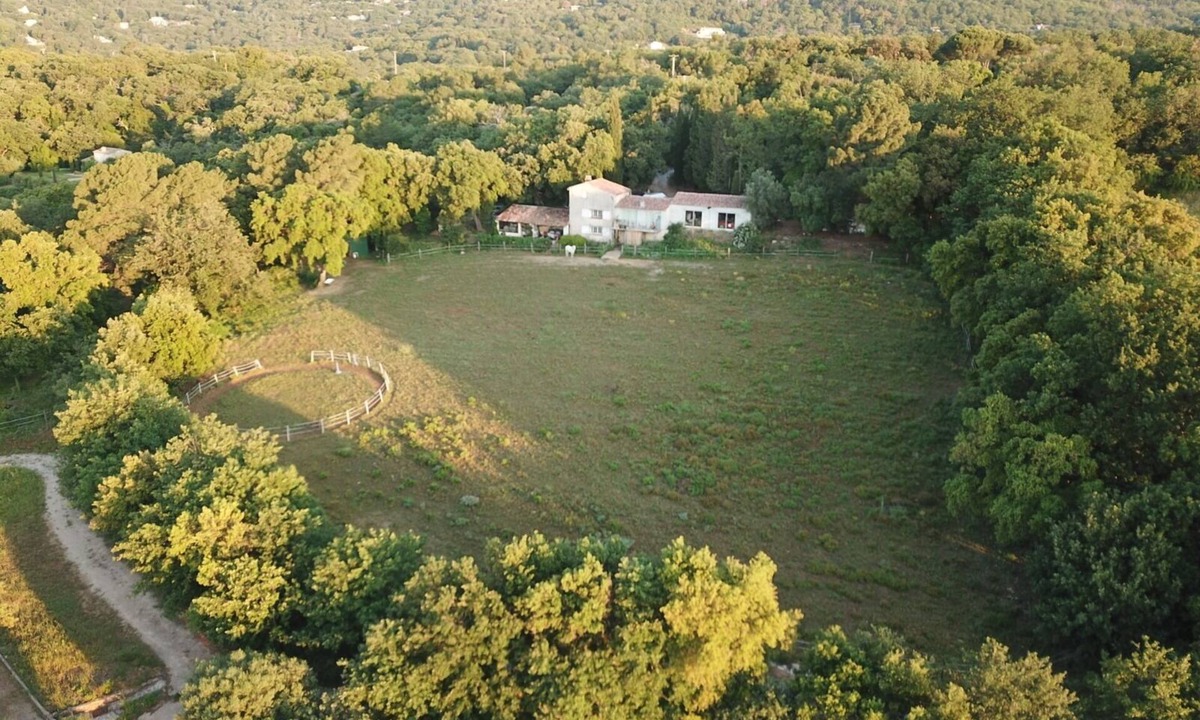 La Garde-Freinet House | Le Charme Authentique et Bohème de la Pleine Nature Dans le Golfe de St Tropez