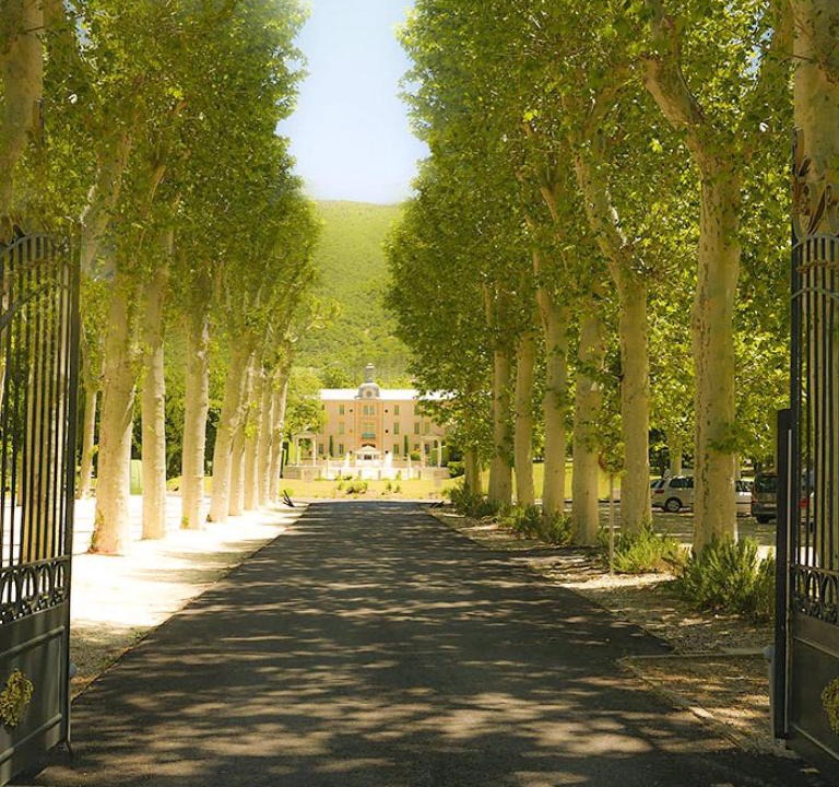 Montbrun-les-Bains Apartment | Le Parc château Gipieres