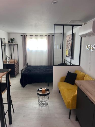 Ampus Apartment | Le Sofa