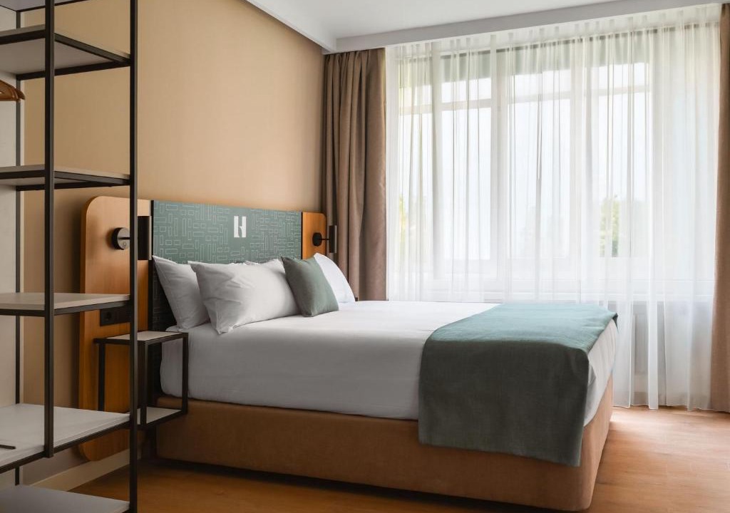 Salamanca Apartment | Limehome Madrid Ventas