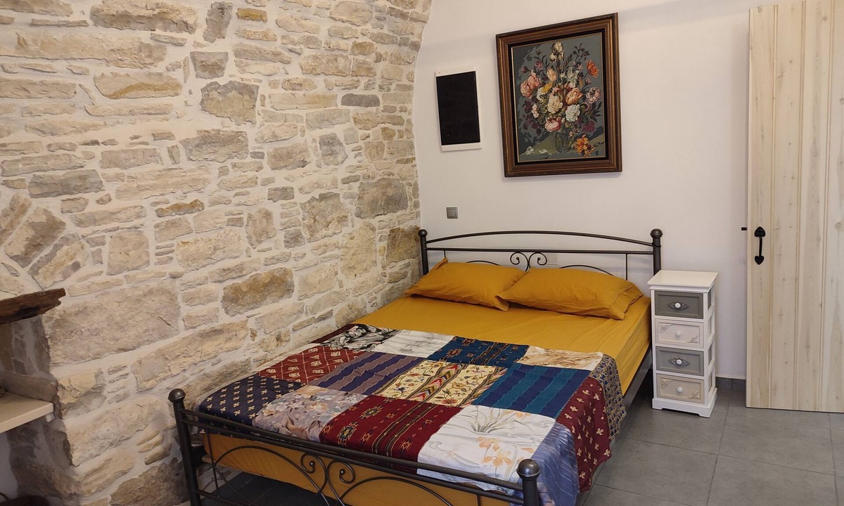 Katarraktis Apartment | Lovely studio with AC in charming Chios perfect for getaway