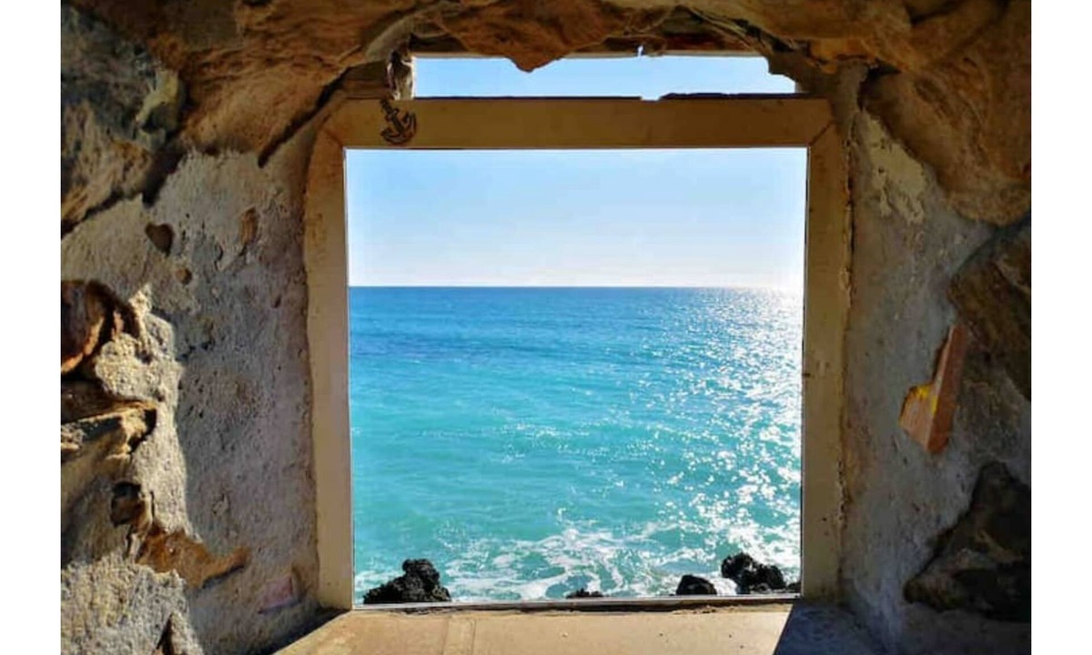 Los Canos de Meca House | Luxury and Relax at 50m beach. AC+Garage+Garden Pool