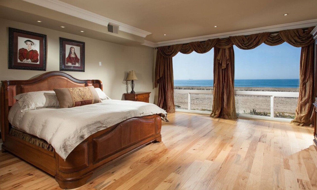 Sunset Beach House | Luxury Beachfront Home
