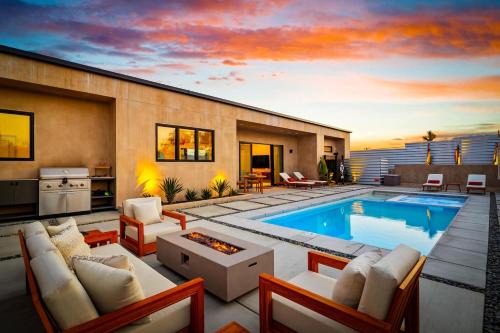 Yucca Valley House | Luxury Desert Villa with Pool and Spa