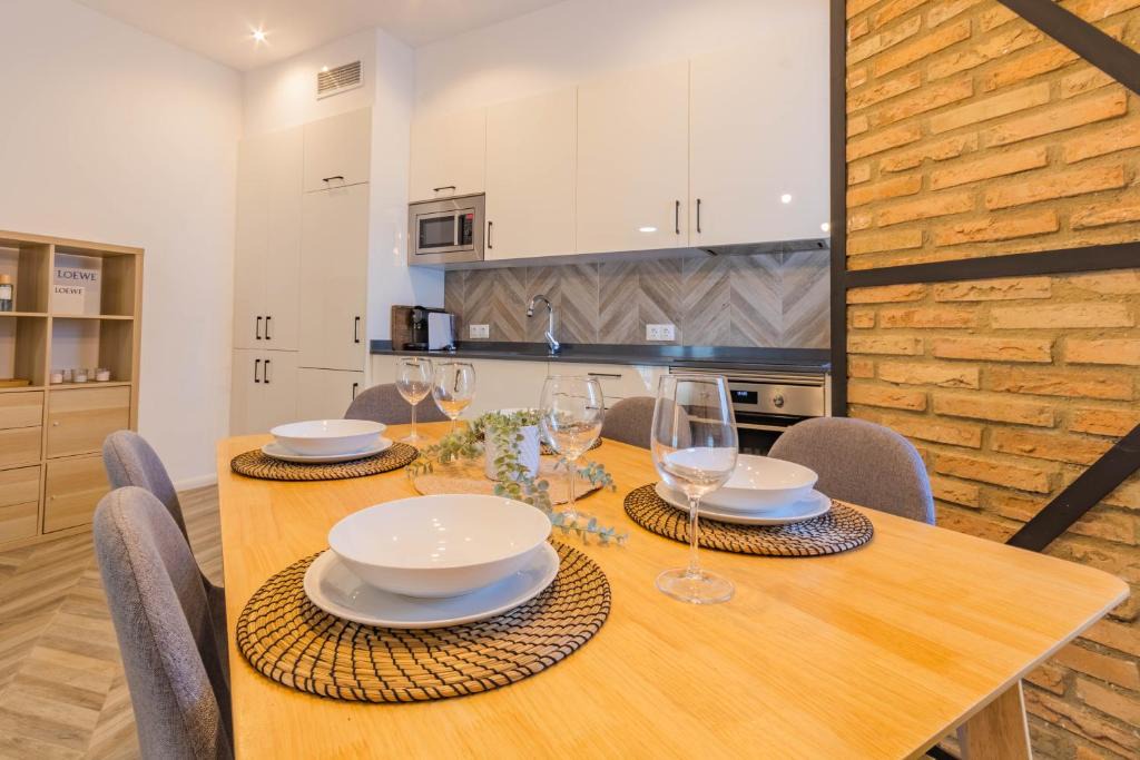 Cercadilla-Medina Azahara Apartment | Luxury Downtown Station Córdoba