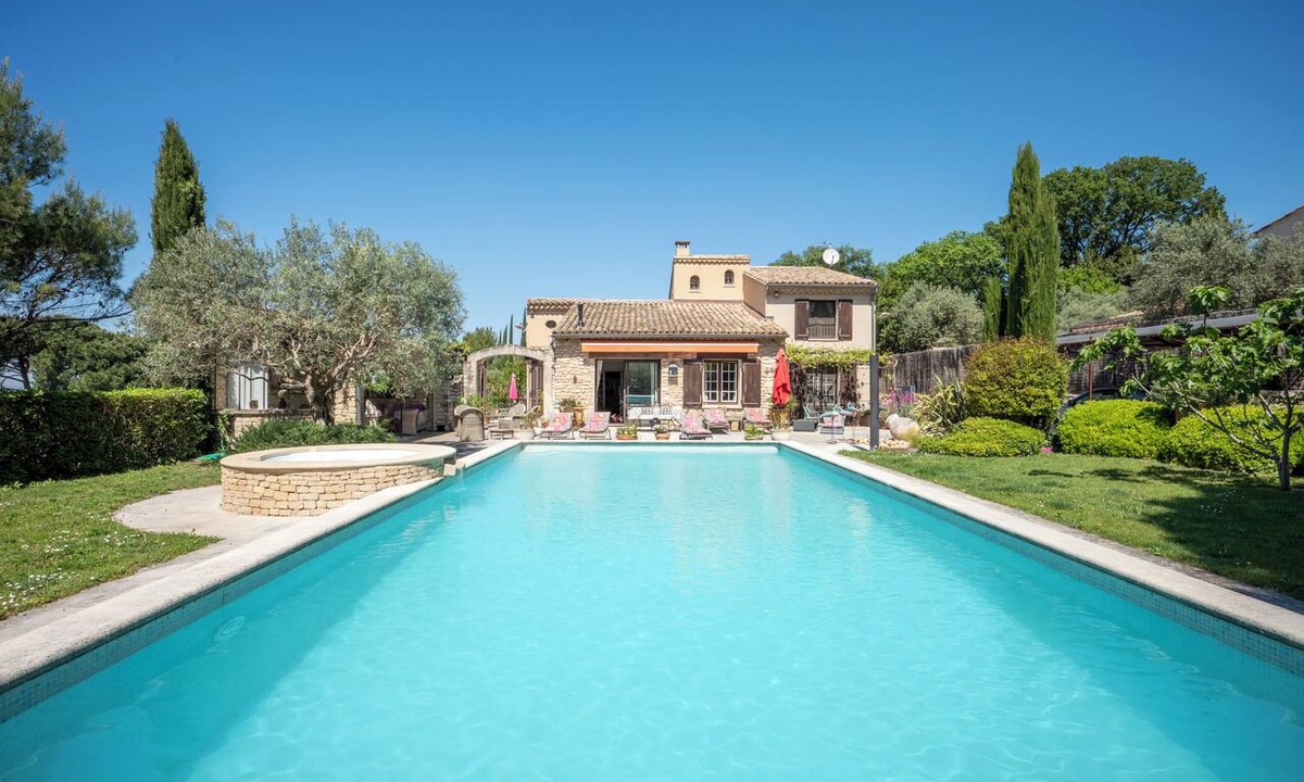 Robion Other | Maison La Dévalade - relaxing retreat sleeping 10 with heated pool and garden