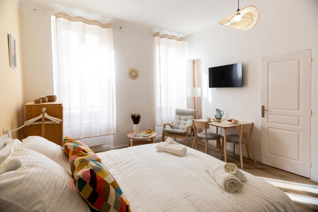 Prefecture Apartment | Maison Sylvabelle - Confort d'exception - Quartier des Antiquaires -