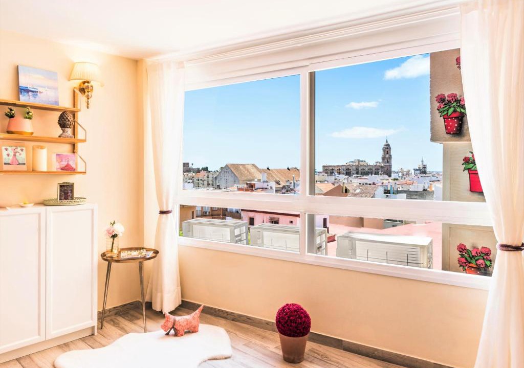 El Ejido Apartment | Malaga Centre Apartment with Parking