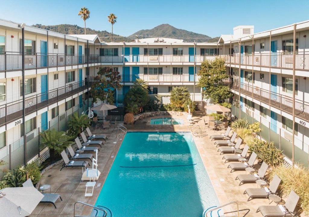 Corte Madera Hotel | Marin Suites Hotel