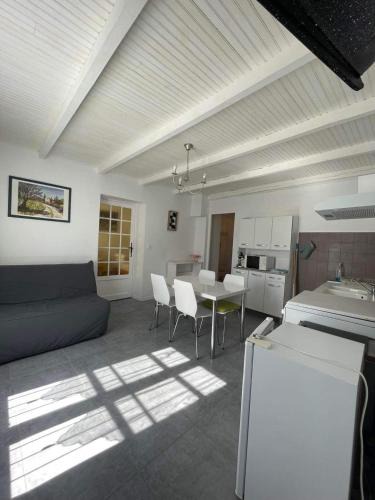 Les Mees Apartment | meublé 40m2 classé 2 étoiles. Lumineux les Mées 04190