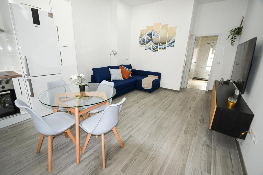 Villa de Vallecas Apartment | Modern Oasis in Vallecas