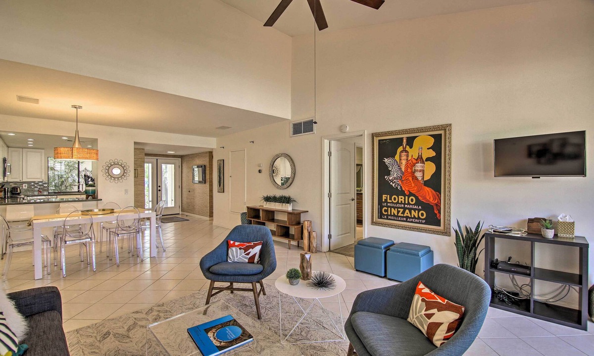 Sunrise Villas House | Modern Palm Springs Gem - Pool Access & Mtn Views
