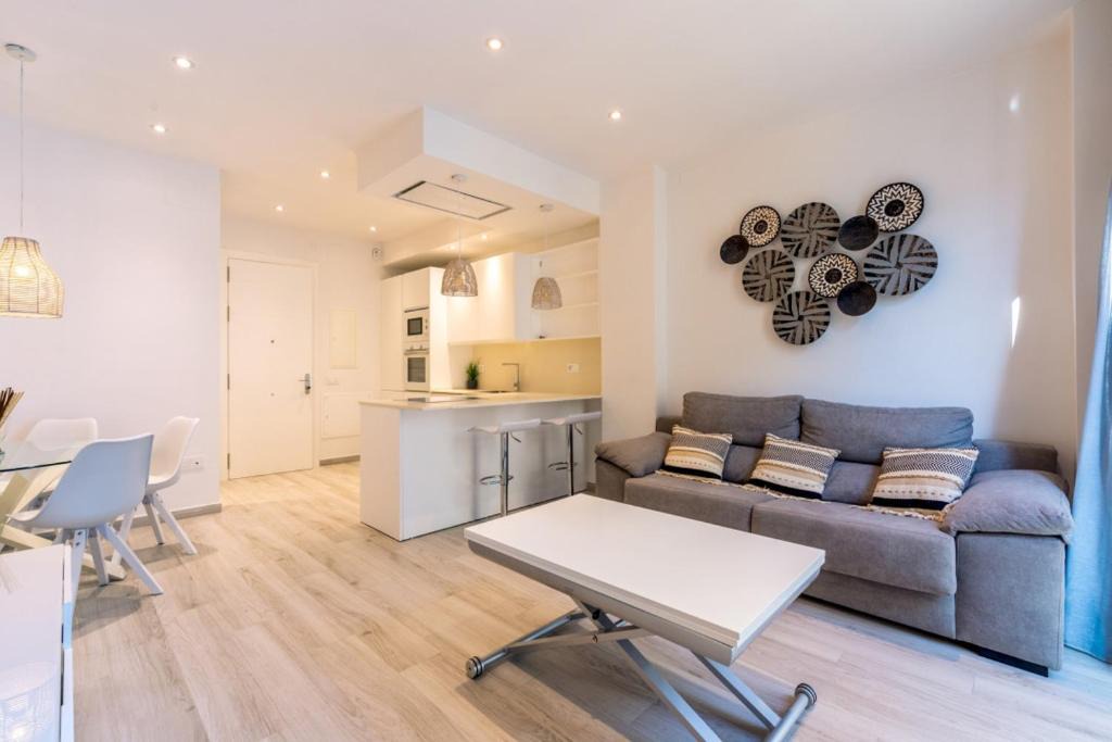 La Merced Apartment | Modern Refurbished - 1BD 1BTH - Malaga Centro