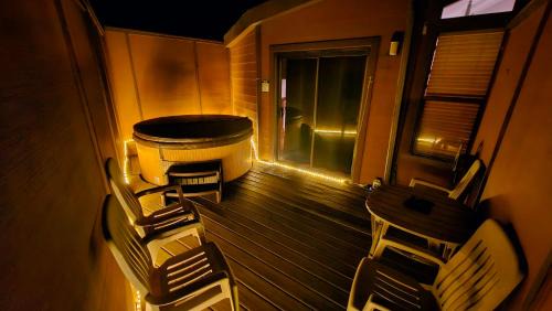 Smith River House | Ocean Cabin 1 with Private Jacuzzi