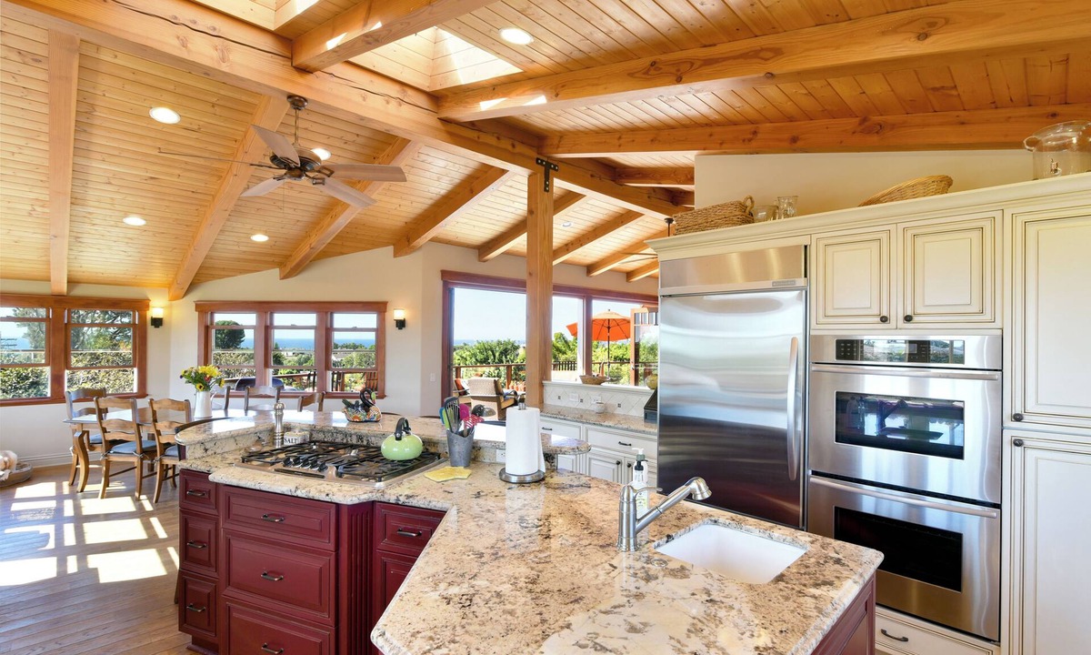 Cardiff-by-the-Sea House | Ocean View 4bd, 3 ba home with pool/spa in Cardiff by the Sea-10 day minimum.
